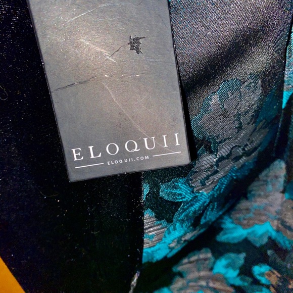 Dress - Picture 4 of 4